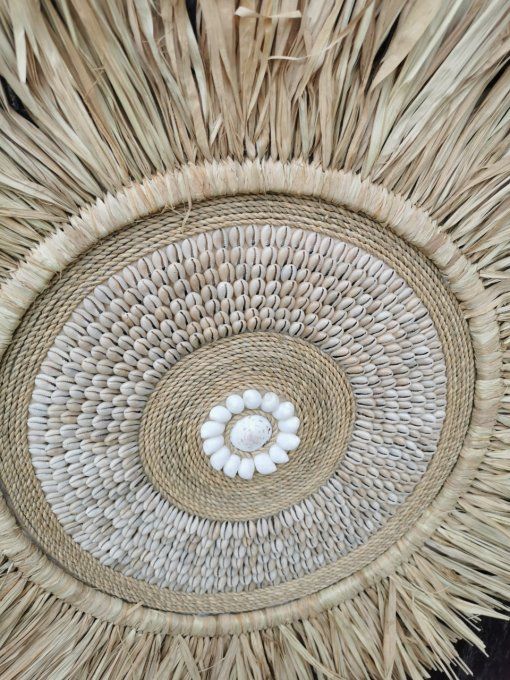 decoration-jujuhat-coquillages-cauris-bali